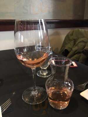 Embarcadero Wine & Oyster Bar