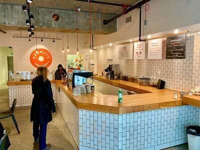 Bronuts Donuts & Coffee