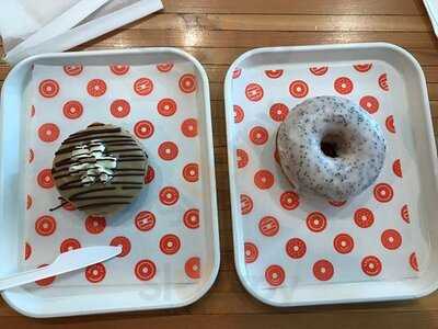 Bronuts Donuts & Coffee