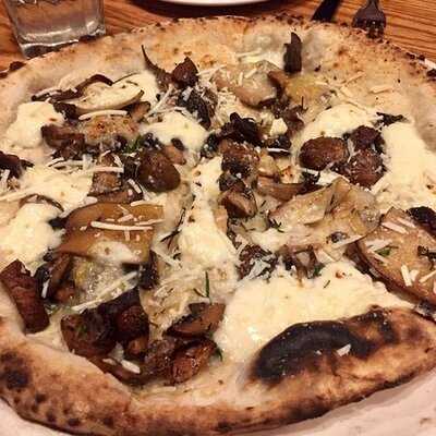 Pizzeria Libretto-danforth