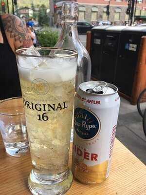 The Block Kitchen And Lounge