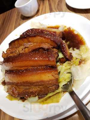 Golden Moon Restaurant