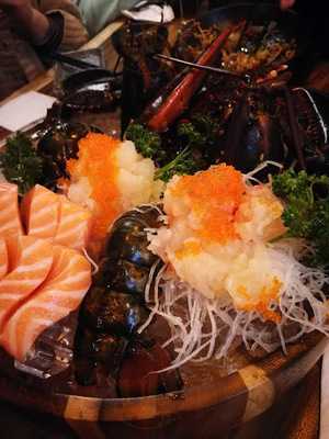 Ta-ke Sushi Japanese Restaurant