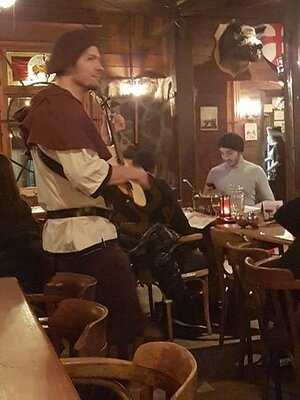 Auberge Du Dragon Rouge