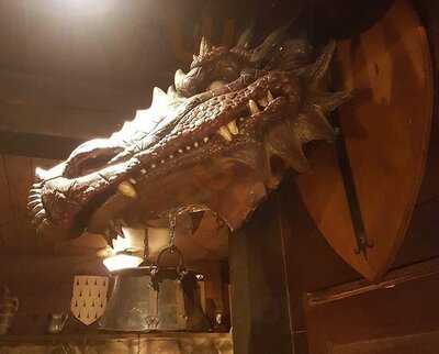 Auberge Du Dragon Rouge