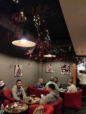 Insomnia Restaurant And Lounge