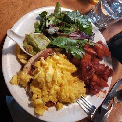 Insomnia Restaurant And Lounge