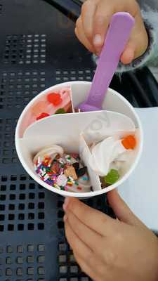 Yogen Fruz