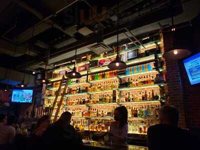 La Belle Et La Boeuf Montreal