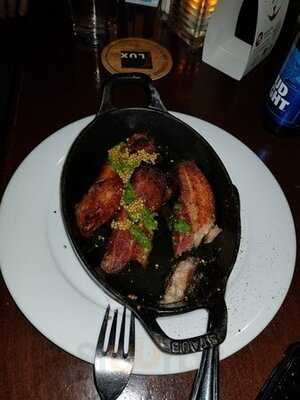 Lux Steakhouse And Bar