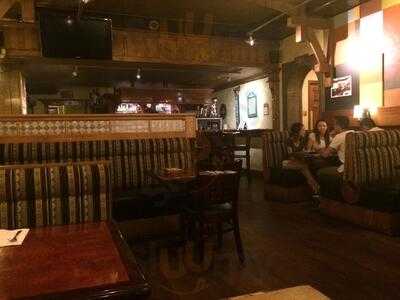 Johnny G's Restaurant & Bar