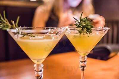 Baton Rouge Grillhouse & Bar