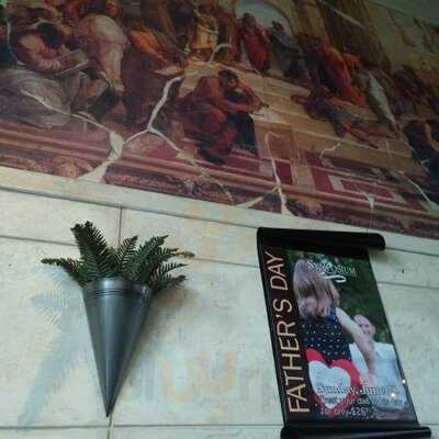 Symposium Cafe Restaurant & Lounge