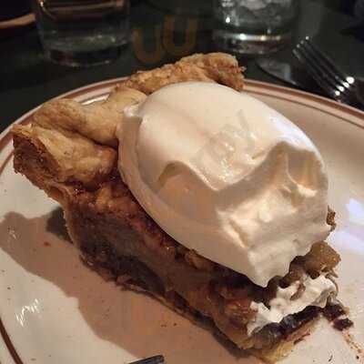 Dinette Triple Crown