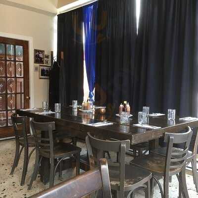 Dinette Triple Crown