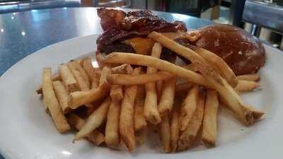 Fran's Restaurant And Bar