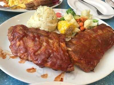 Fran's Restaurant And Bar