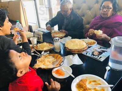 Lahori Sweets & Restaurant