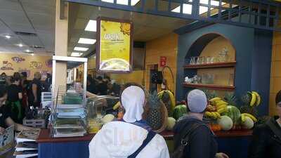 Cora's Breakfast And Lunch