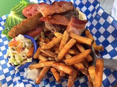 Rideau Rouge - Resto Urbain & Boite A Chansons