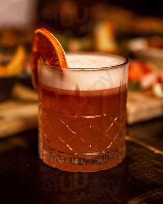 Rideau Rouge - Resto Urbain & Boite A Chansons