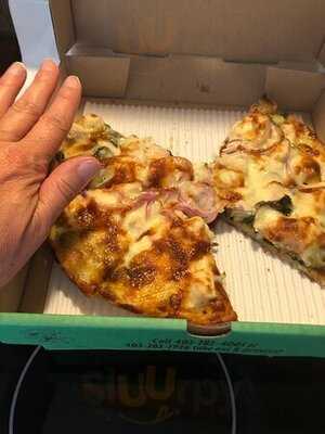 Gus's Cafe & Pizzeria