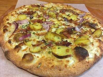 Tomaso Grilled Pizza And Panini