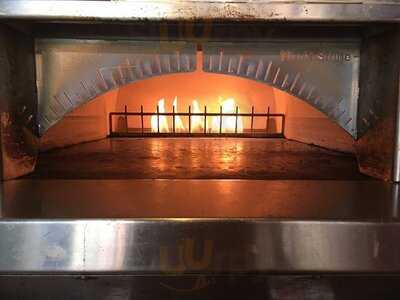 Tomaso Grilled Pizza And Panini