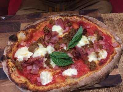 Industria Pizzeria + Bar