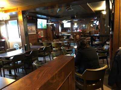 Duggans Boundary Irish Pub