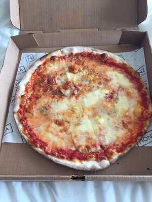 Enoteca Monza Pizzeria Moderna