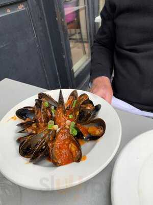 Enoteca Monza Pizzeria Moderna