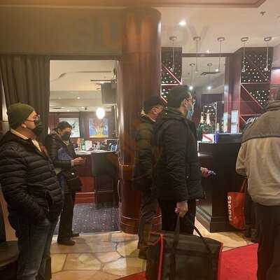 Rib'n Reef Steakhouse And Cigar Lounge