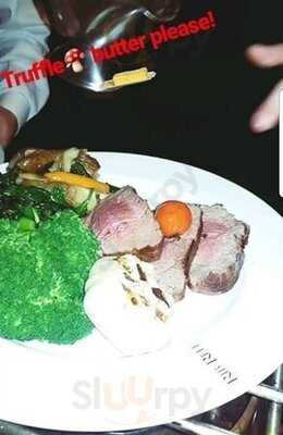 Rib'n Reef Steakhouse And Cigar Lounge