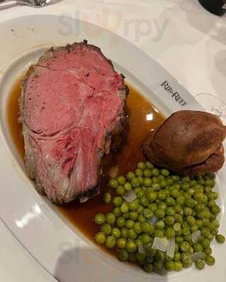 Rib'n Reef Steakhouse And Cigar Lounge