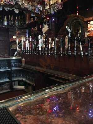 Hurley's Irish Pub