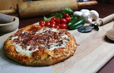 Golden Crust Pizzeria