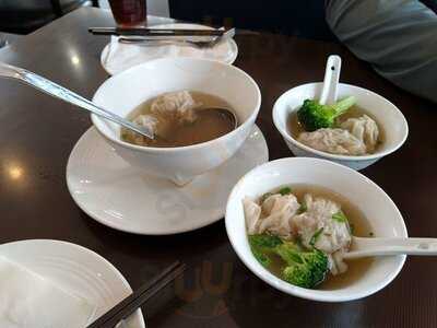 Vic's Hong Kong Style Cafe