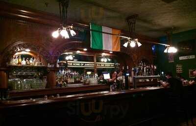 Shannons Irish Pub