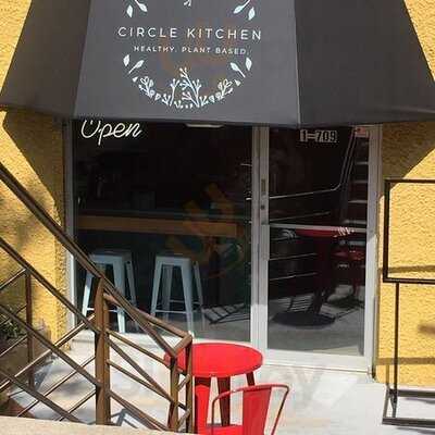 Circle Kitchen