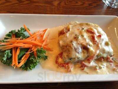 Daltons Restaurant & Lounge