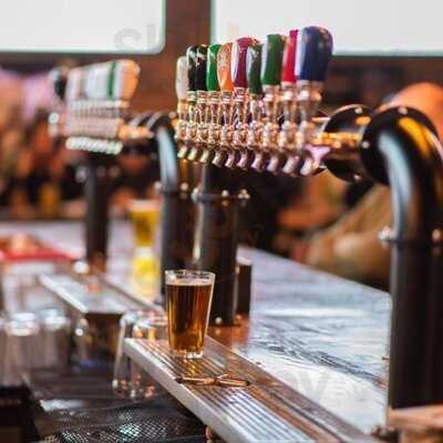 The Senate Tavern On Bank