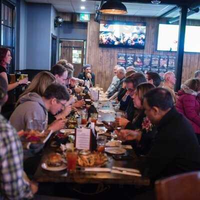 The Senate Tavern On Bank