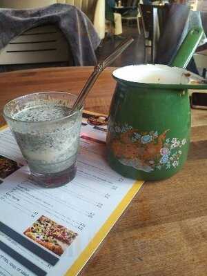 Mazaj Lounge & Restaurant