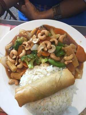 Chang & Huang Thai Restaurant