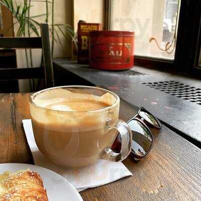 Xavier Artisan, Place D'armes