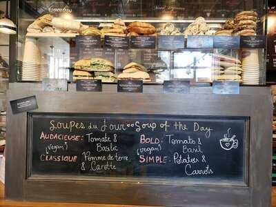 Xavier Artisan, Place D'armes