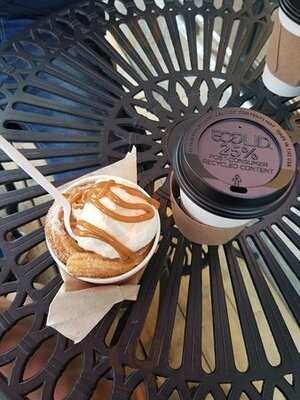 La Catrina Churros + Dessert Bar