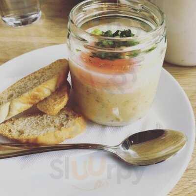 District Cafe & Bakery