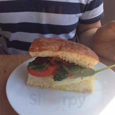 District Cafe & Bakery